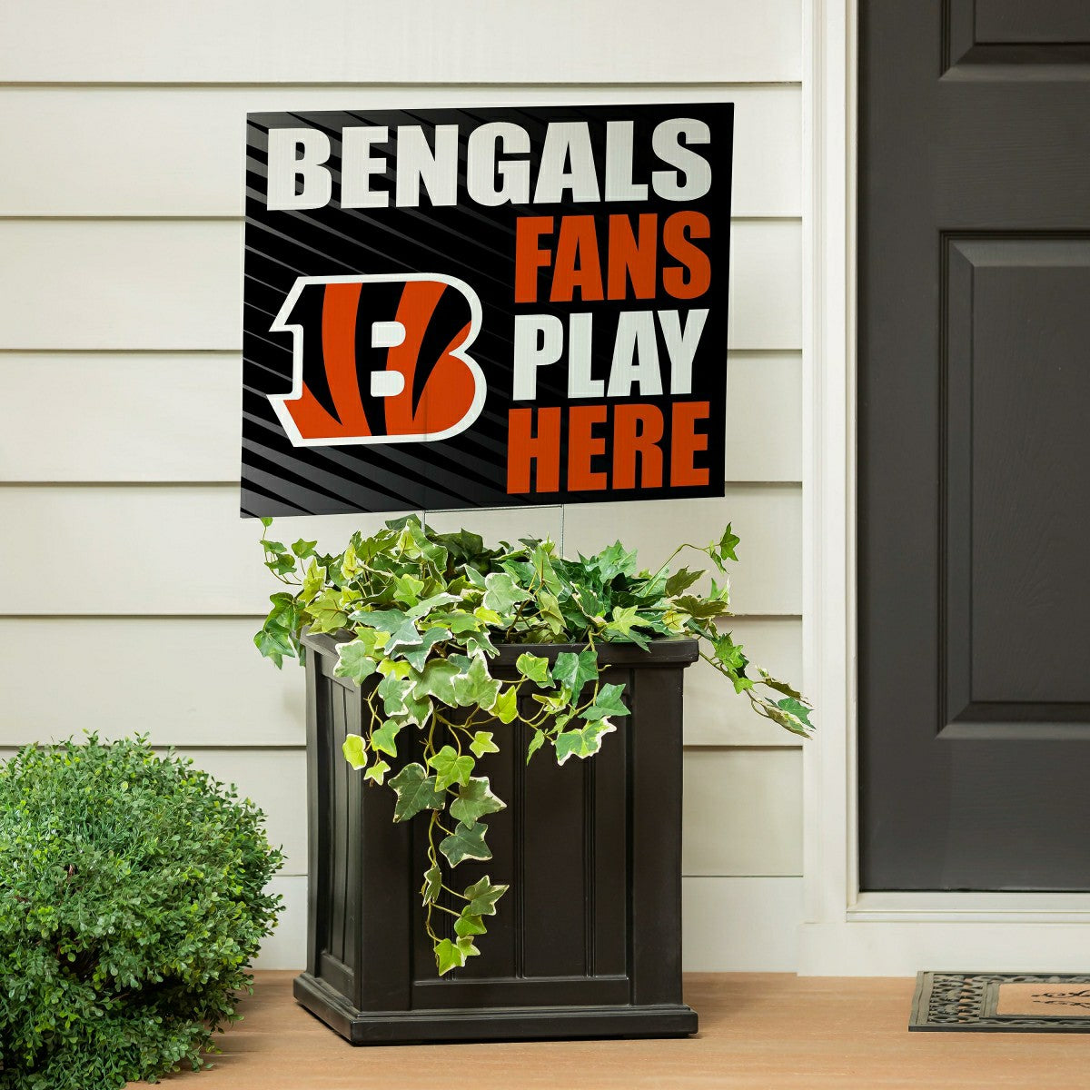 Cincinnati Bengals Coroplast Yard Sign "Fans Play Here"