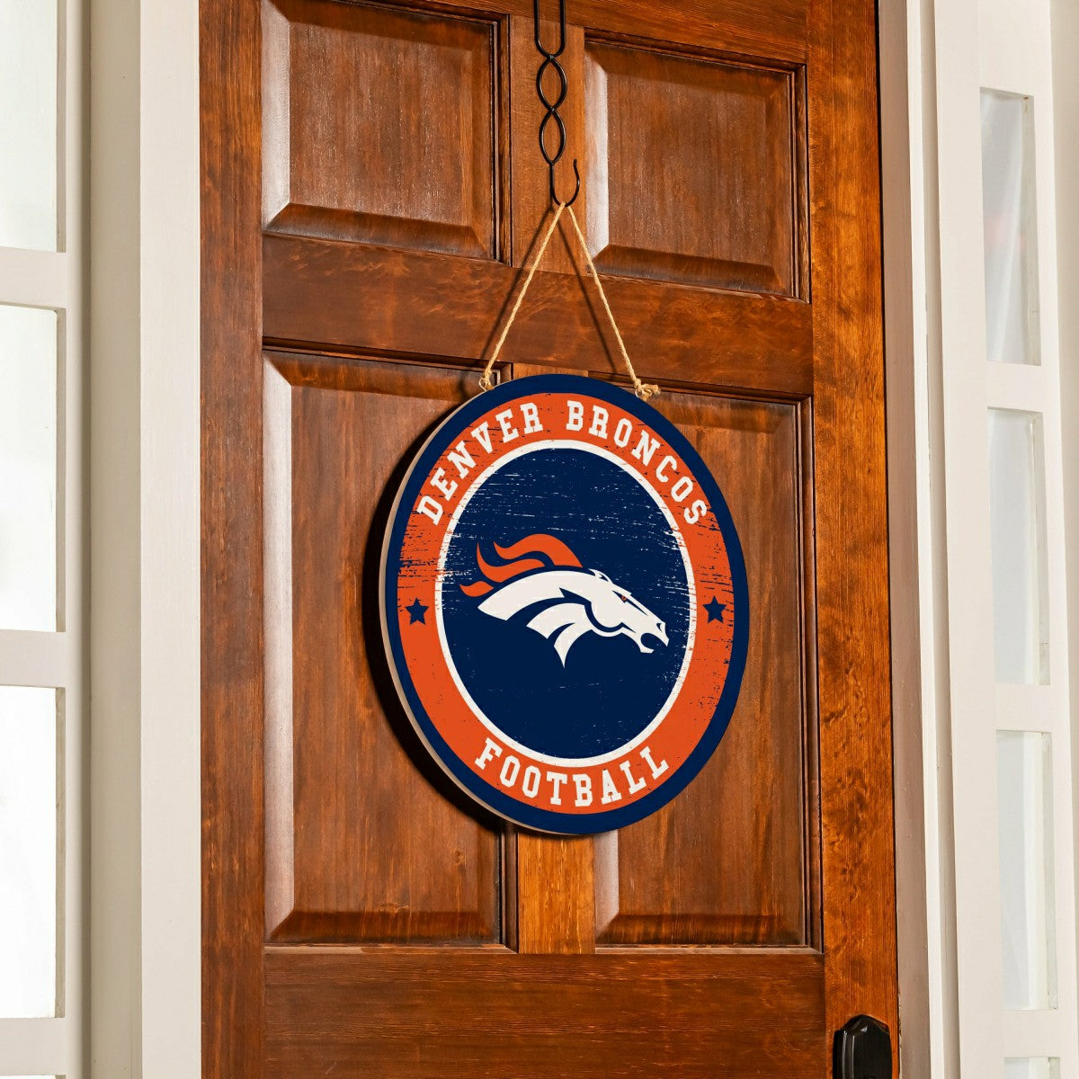 Denver Broncos Round Door Décor with Hanging Rope, 18x18