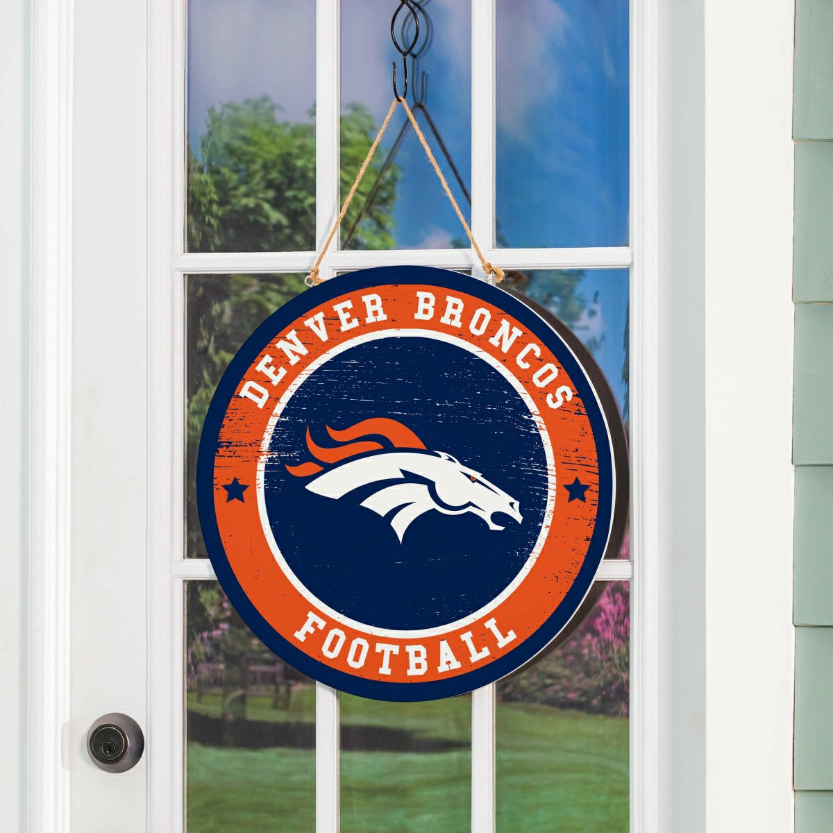 Denver Broncos Round Door Décor with Hanging Rope, 18x18