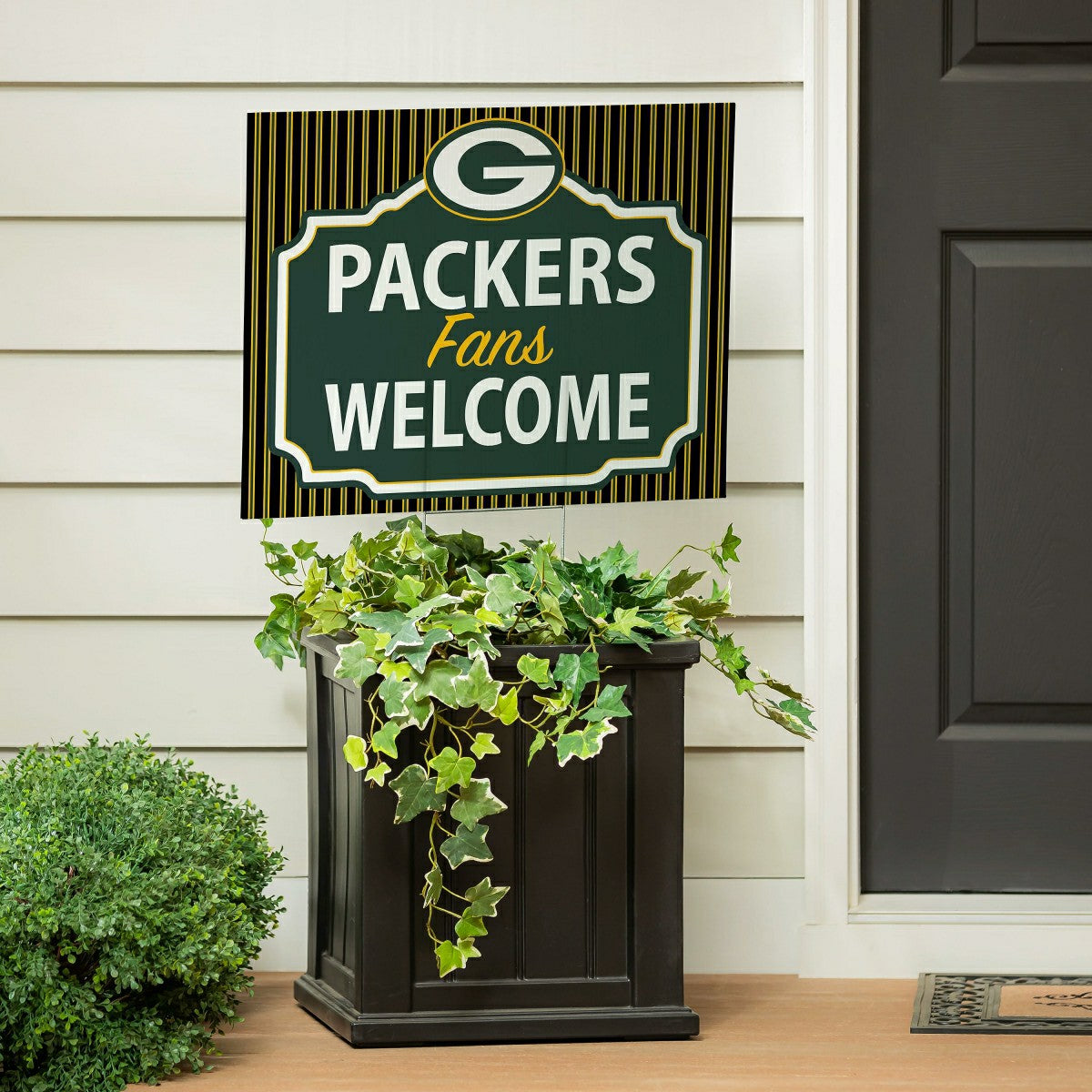 Green Bay Packers Coroplast Yard Sign, "Fans Welcome"