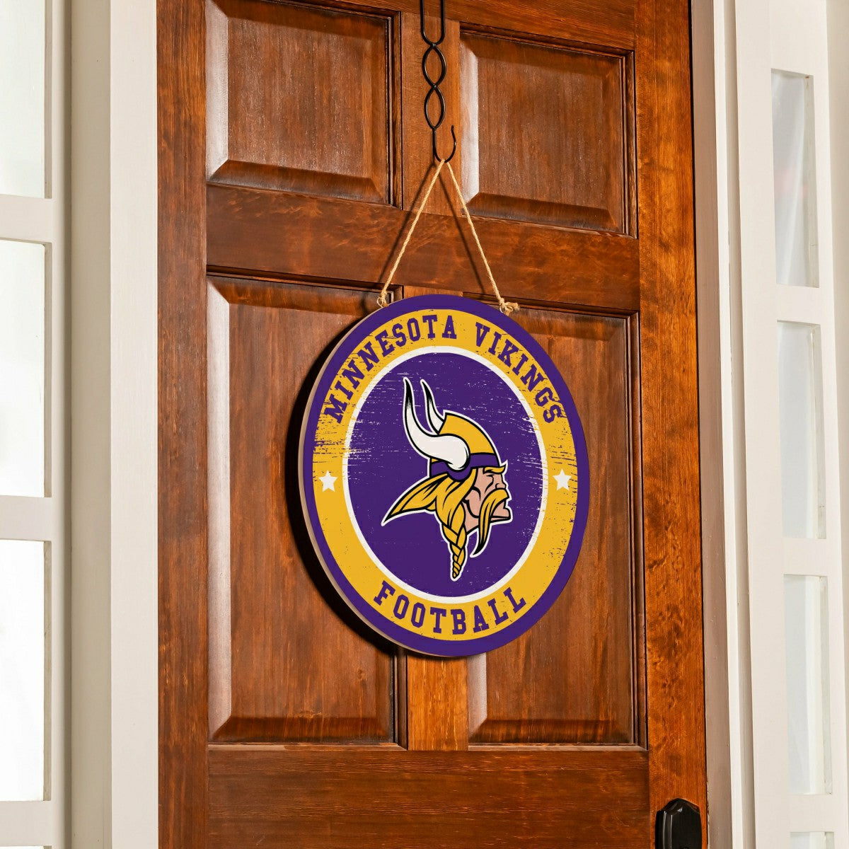 Minnesota Vikings Round Door Décor with Hanging Rope, 18x18