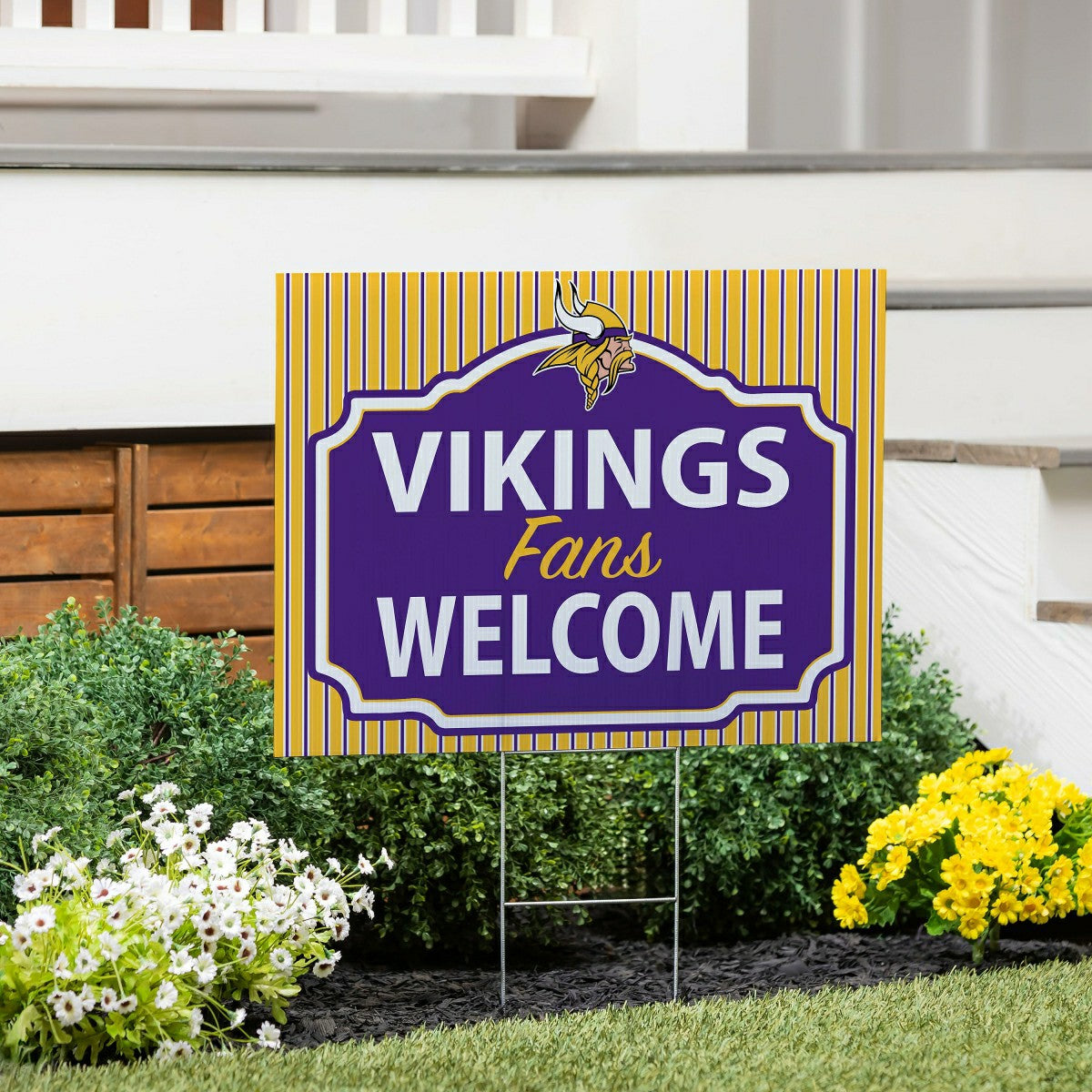 Minnesota Vikings Coroplast Yard Sign, "Fans Welcome"