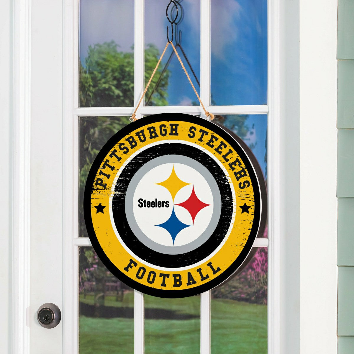 Pittsburgh Steelers Round Door Décor with Hanging Rope, 18x18