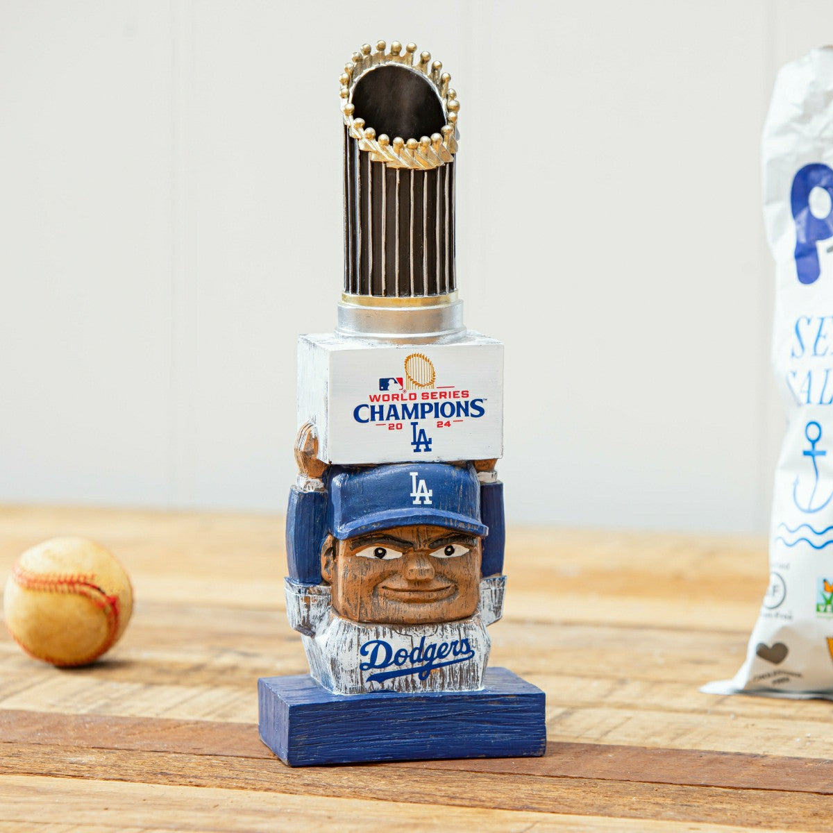 Los Angeles Dodgers Team Garden Statue, 2024 World Series Champions 20