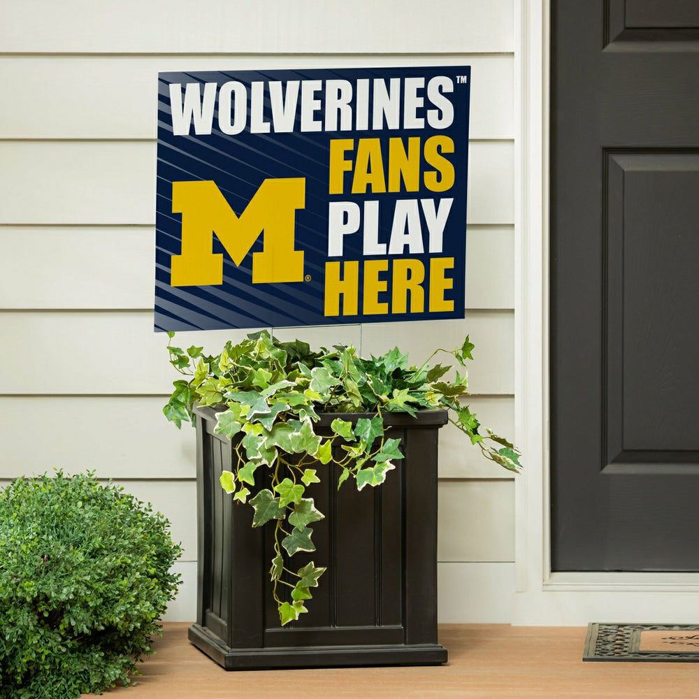 University Of Michigan Coroplast Yard Sign "Fans Play Here"