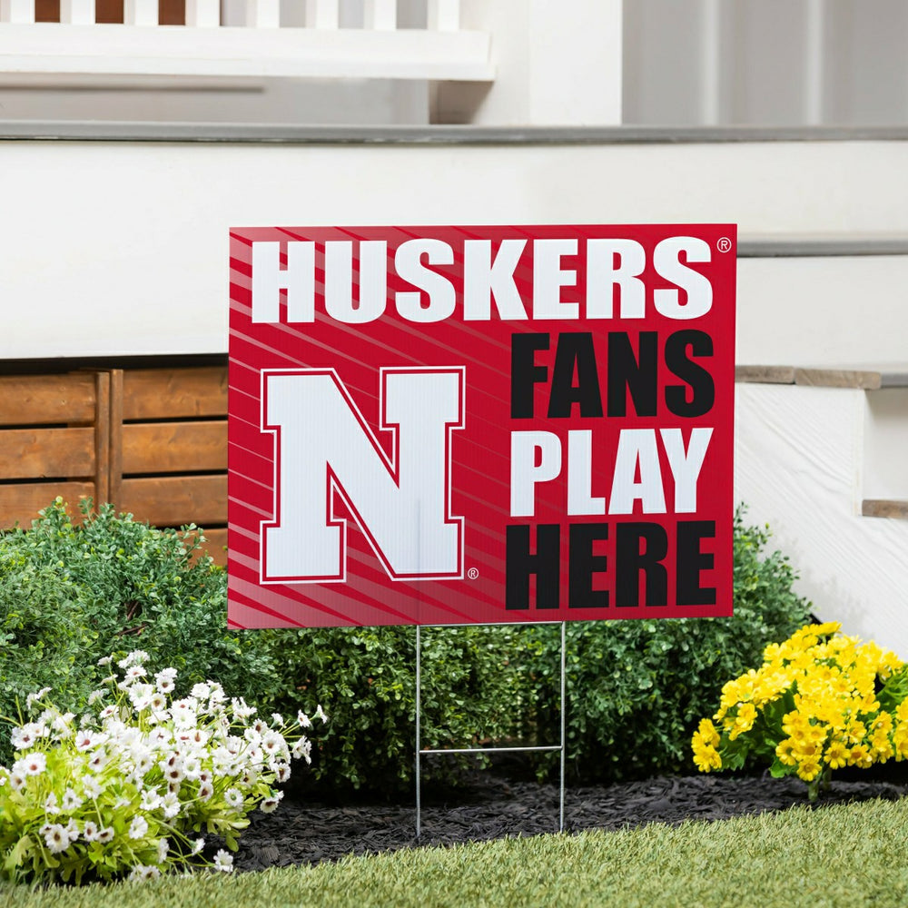 University of Nebraska Coroplast Yard Sign "Fans Play Here"