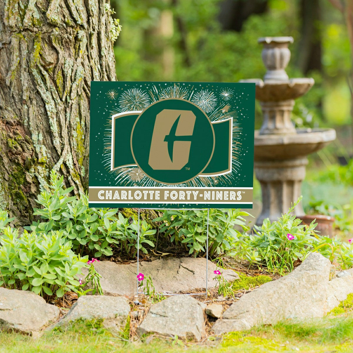 University of North Carolina/Charlotte Yard Sign, Patriotic