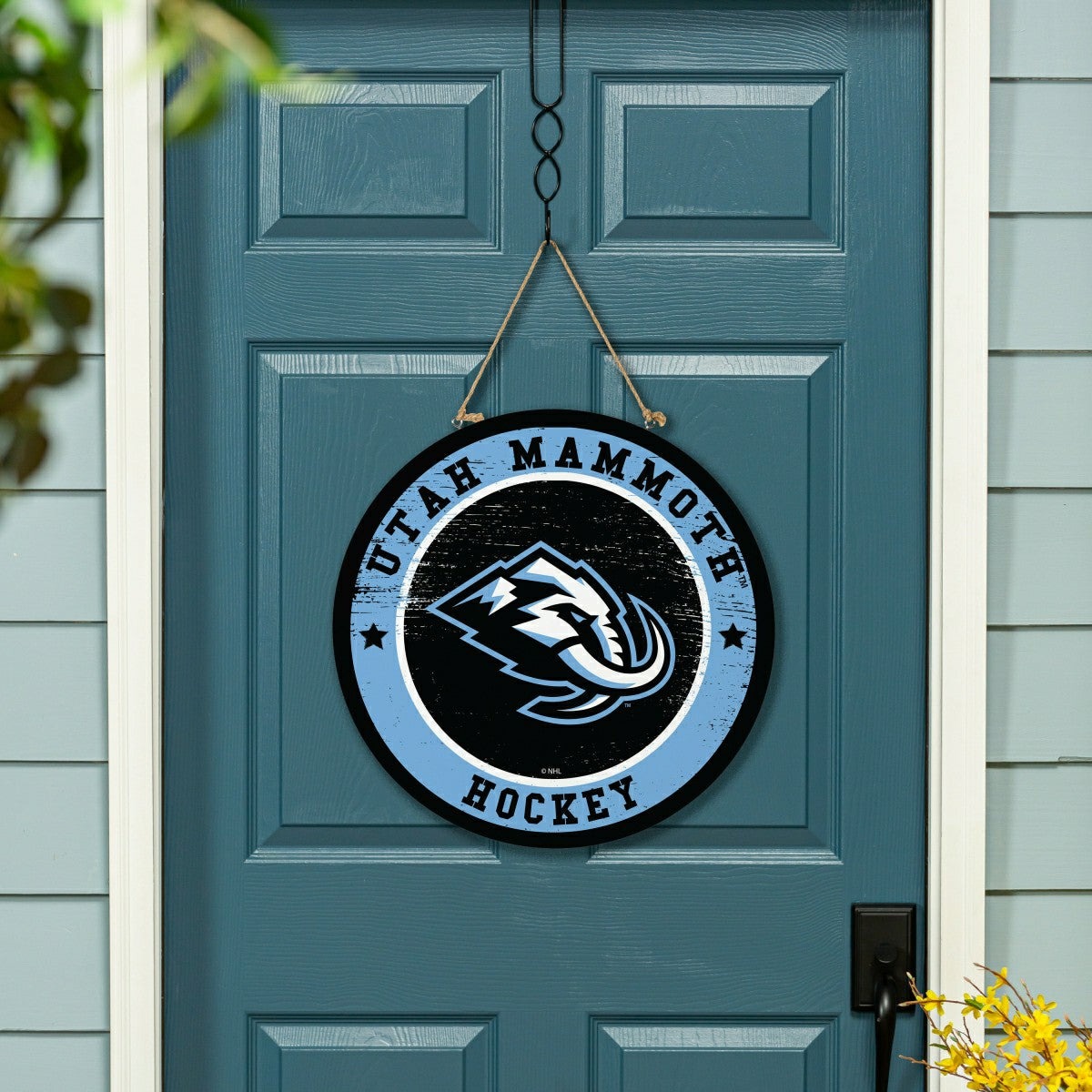 Utah Hockey Club Round Door Décor with Hanging Rope, 18x18