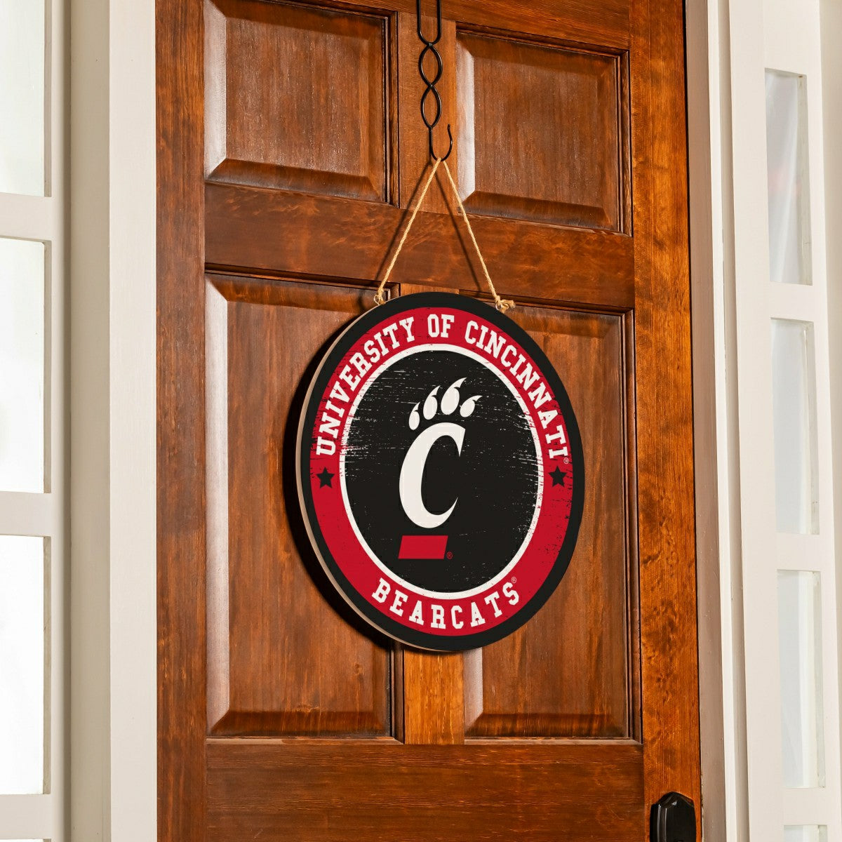 University of Cincinnati Round Door Décor with Hanging Rope, 18x18